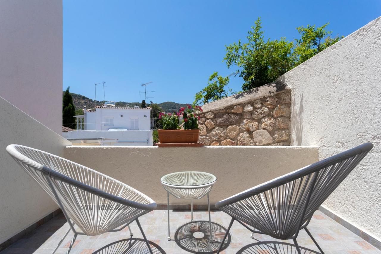 Ethereal Stay Spetses Town Exterior photo